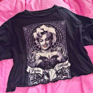 Cropped Marilyn Tee